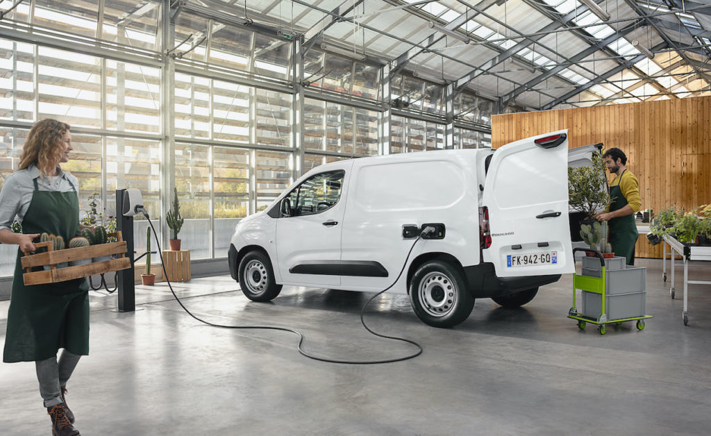 voiture utilitaire électrique pour vous artisan commerçant traiteur livreur pme pmi entreprise